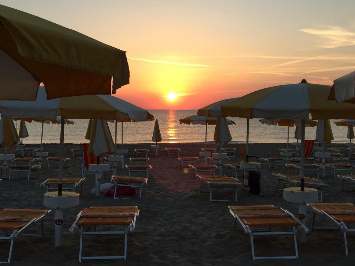 Sulmare Alba Adriatica Exterior foto